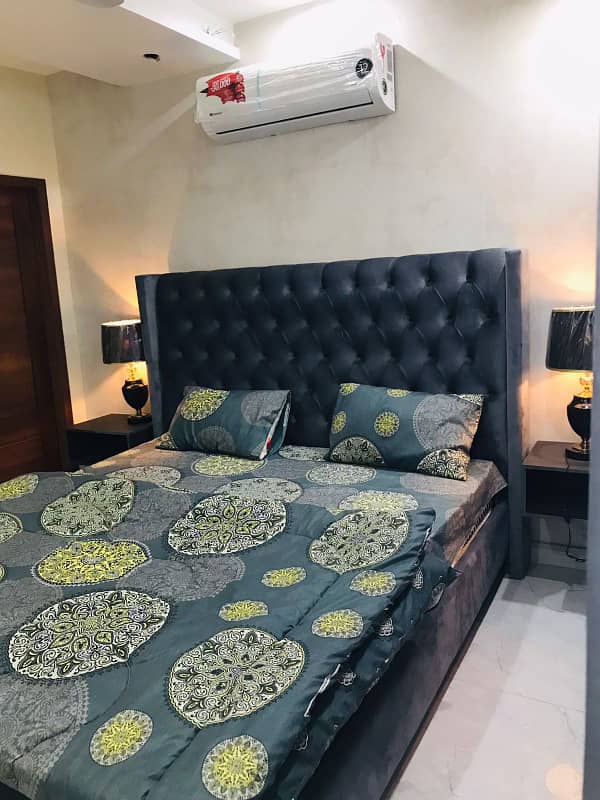 A Beautiful 1 Bed Room Luxury Apartments For Rent On Daily & Monthly Bases Bahria Town Lahore(1&2 Bed Room) 1