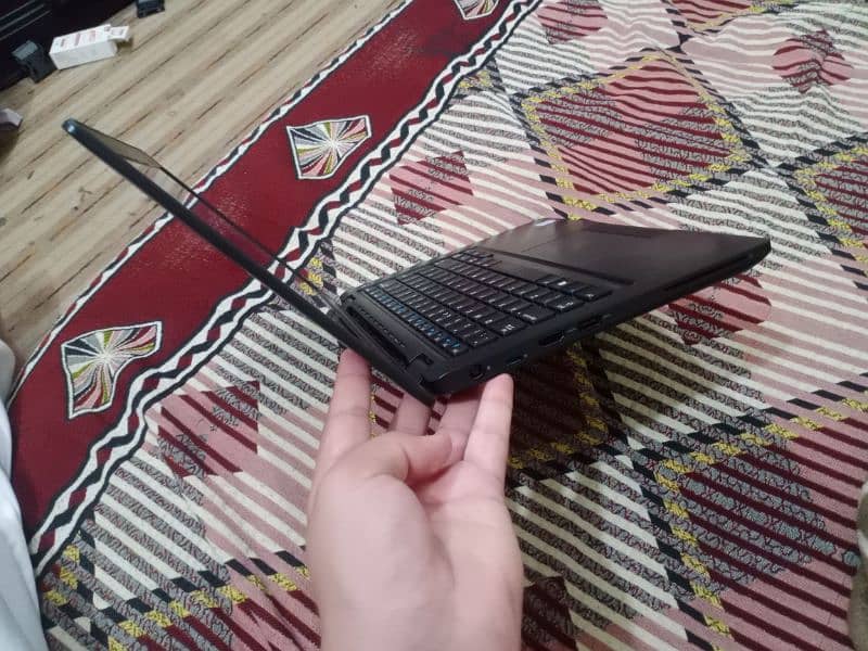 LAPTOP 3