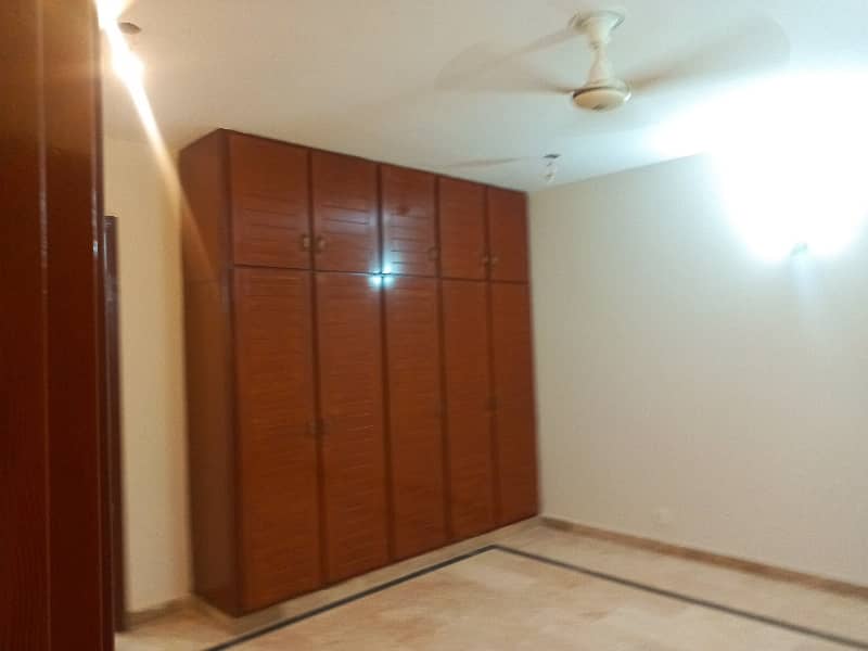 to bedroom ground portion need and clean for rent demand 75000 7