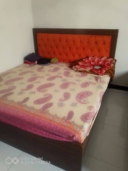 Bed with mattress and Dressing 1