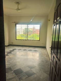 4 bedroom upper portion for rent demand 140000