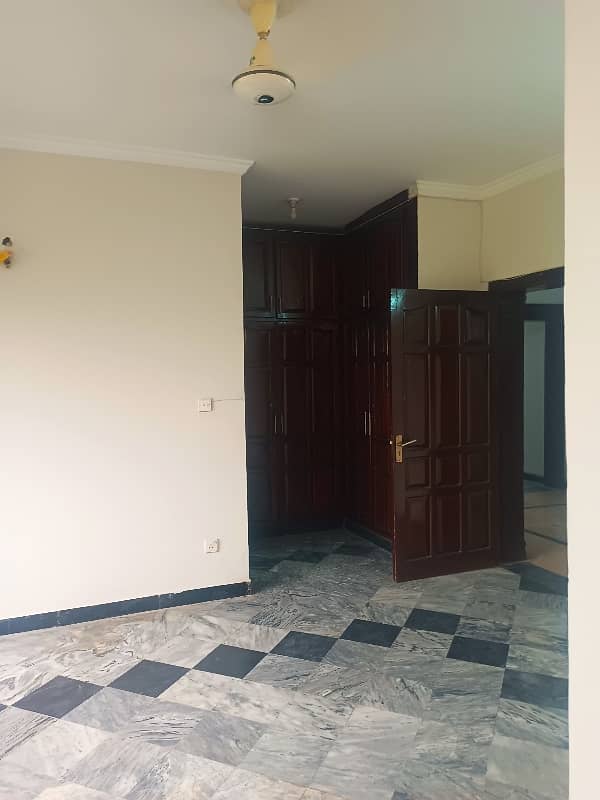 4 bedroom upper portion for rent demand 140000 8