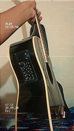 semi acoustic guitar