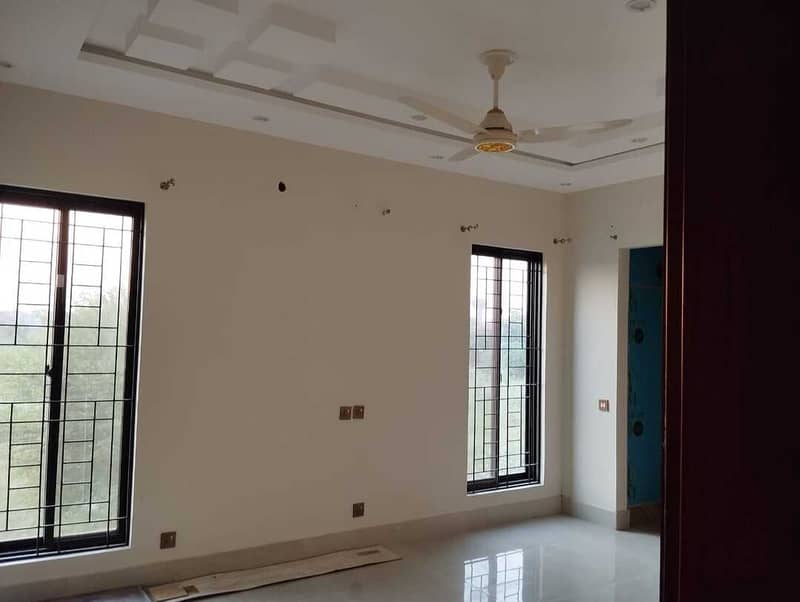 1 Kanal Fully Furnished Upper Portion Is Available For Rent In Janiper Block Bahroia Town Lahore 3