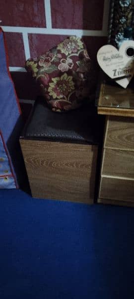 4 peic Bedroom Set urgent Sale 8