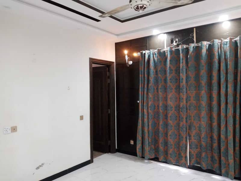 5 Marla Lower Portion is Available For Rent in Sector D Bahria Town Lahore 3