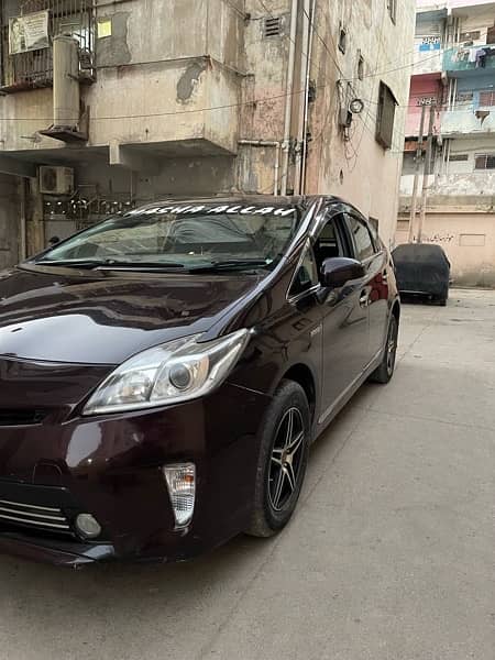 Toyota Prius 2012 S led 1.8 4