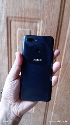 Oppo A12 9/10 Condition. Excellent battery timing Phone&Charger  only