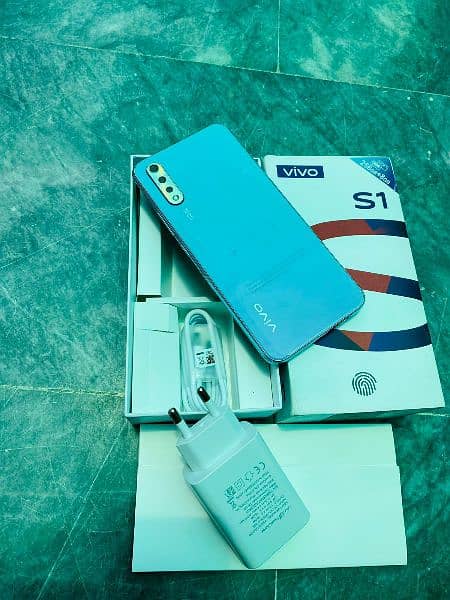 Vivo S1 8 GB Ram 256 memory 0