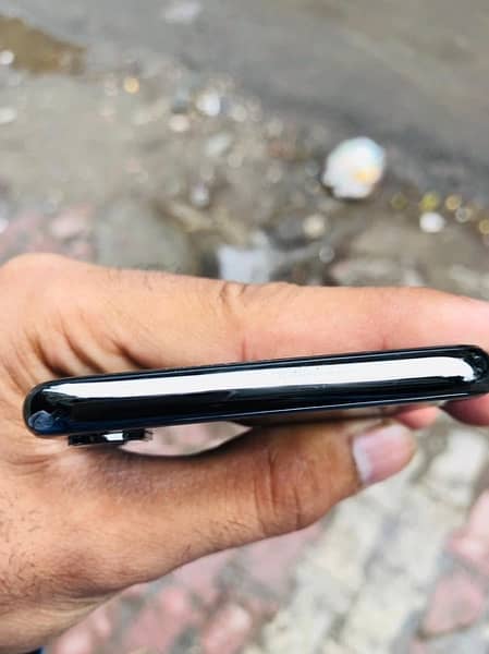 iPhone x 64GB Pta Approved 5