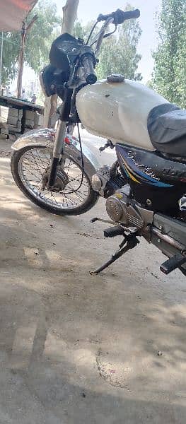 Hero bike urgent sale Karna ha 7