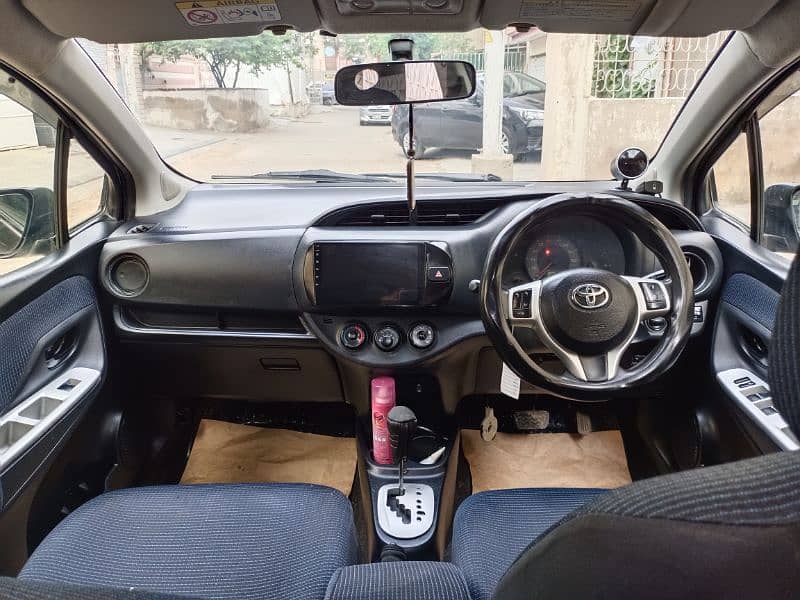 Toyota Vitz 2015 11