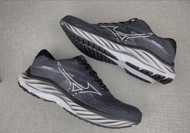 Mizuno shoes 3