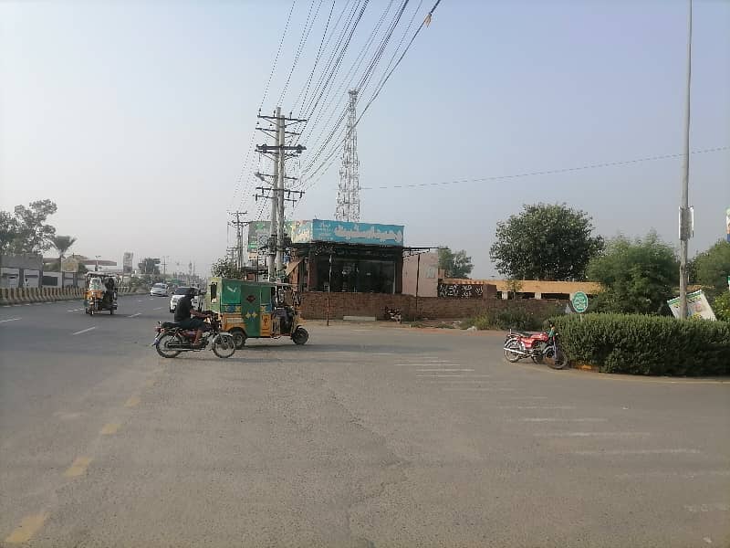 Corner sale A Residential Plot In Faisalabad Prime Location 6