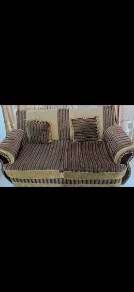 selling 7 seater sofa set 1