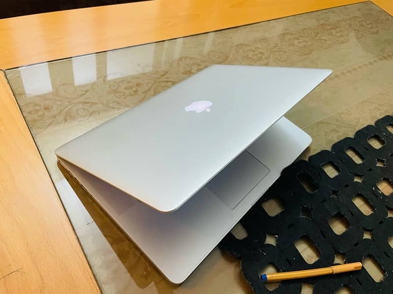 MacBook Pro Mid 2014 15” Display 8