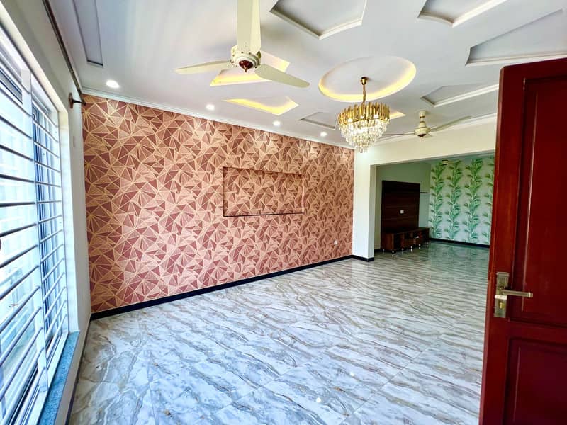 10 MARLA STADIUM FACING BRAND NEW HOUSE FOR SALE IN C BLOCK FAISAL TOWN PHASE-1 20