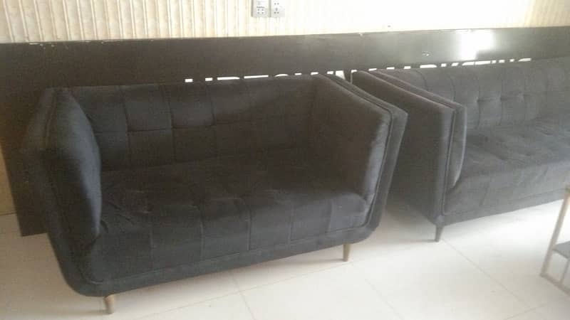 Office furniture, Tables, Chairs, Sofa, Decoration Items 6