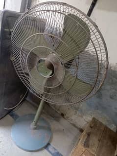 pedestal fan 03057143958