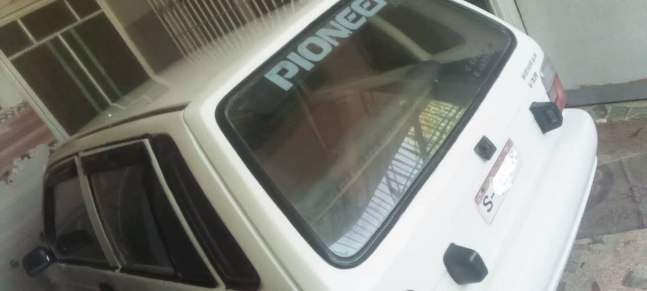 suzuki mehran 1991 model good condition white colour. petrol 12