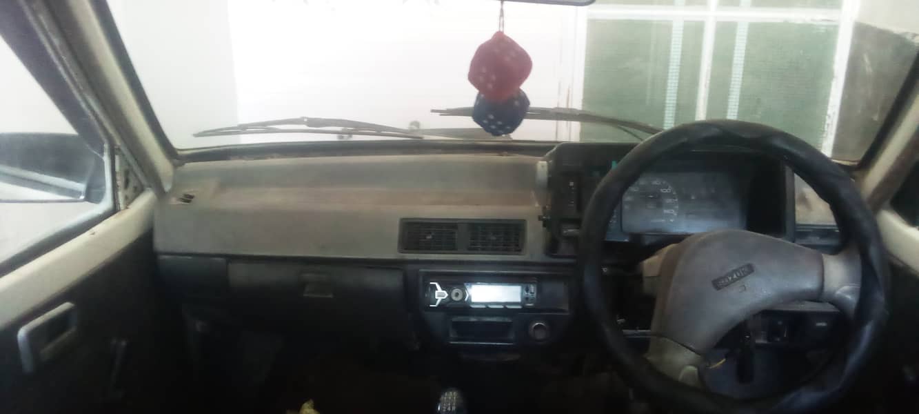 suzuki mehran 1991 model good condition white colour. petrol 14