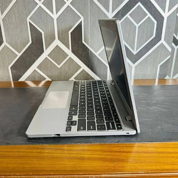 Samsung Chromebook Series 4 3