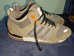 adidas shoes / Joggers / Sneakers ZX 700 Winter Grey.