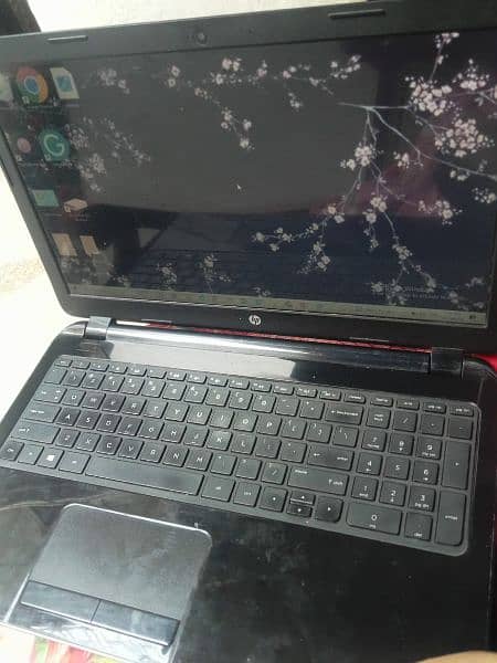 LAPTOP HP LARGE SCREEN 3