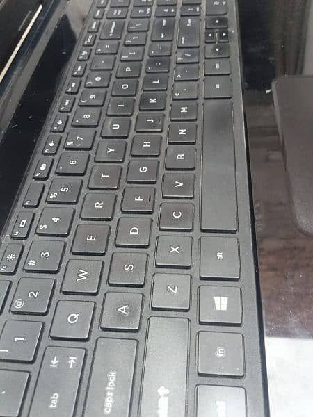 LAPTOP HP LARGE SCREEN 6