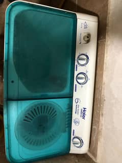 HAIER TWIN TUB WASHING MACHINE good condition 8kg 0