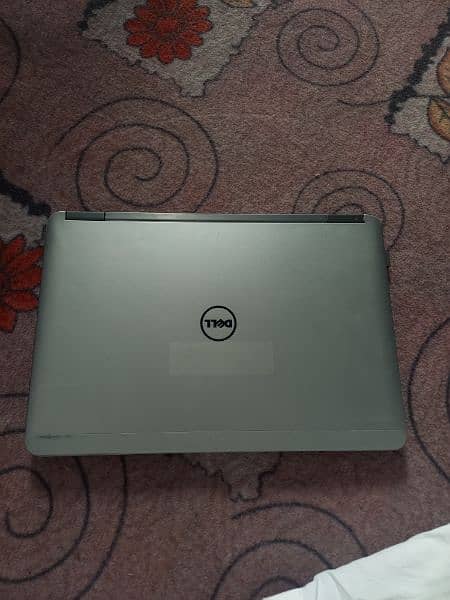 Dell latitude E7240 2