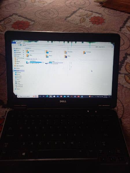 Dell latitude E7240 8