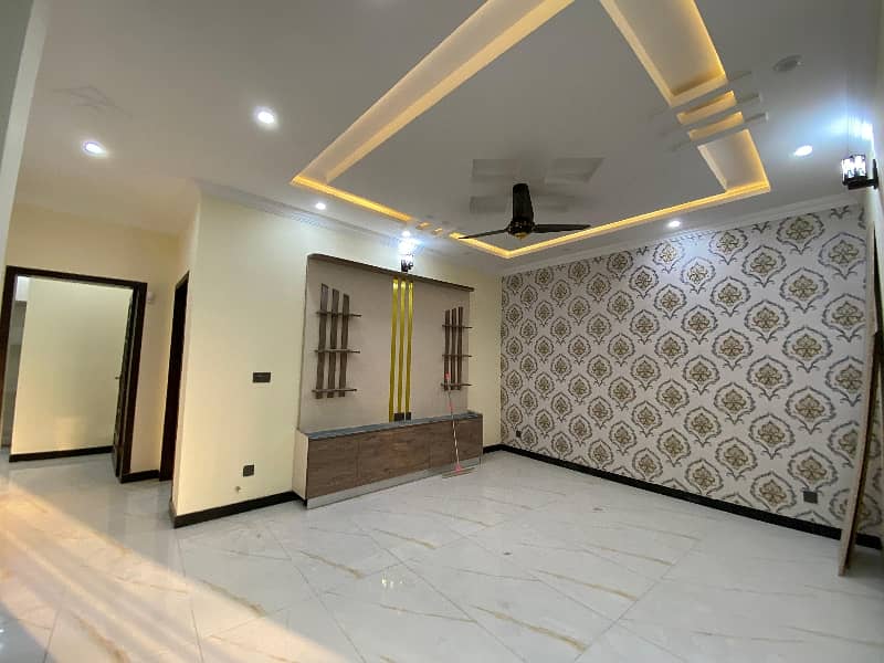 Corner Ground Portion Lush Condition Separate Entrance Spanish House Available For Rent Bahria town phase 8 Rawalpindi 4