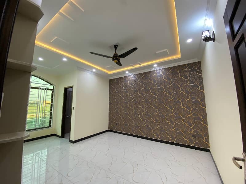 Corner Ground Portion Lush Condition Separate Entrance Spanish House Available For Rent Bahria town phase 8 Rawalpindi 8