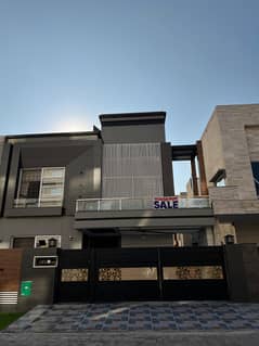 10 Marla Modern Design Owner's Built House is Available for Sale in Iqbal Block