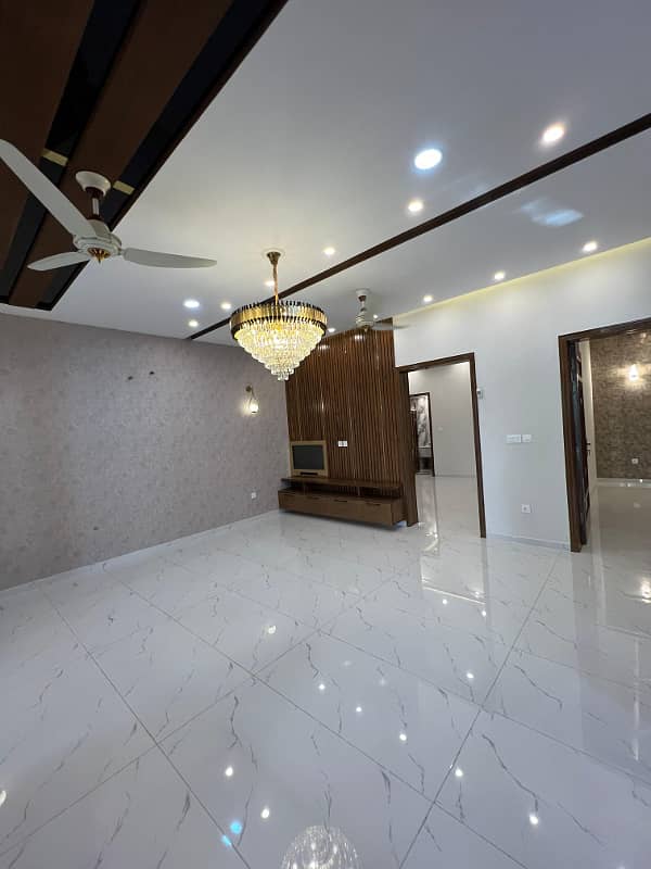 10 Marla Modern Design Owner's Built House is Available for Sale in Iqbal Block 24