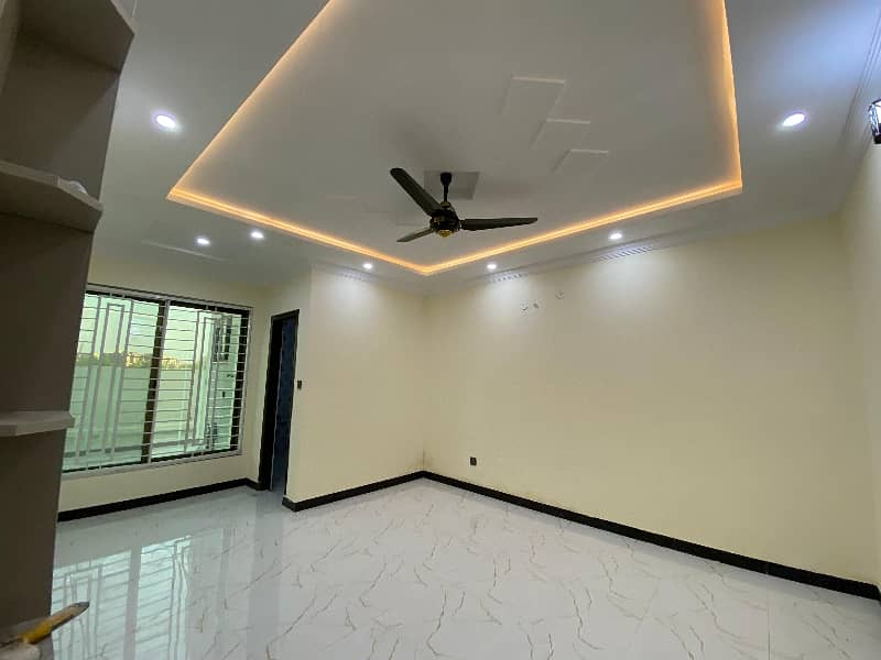 Out class Finishing Like Brand New Full House Available For Rent in Bahria town Rawalpindi 4