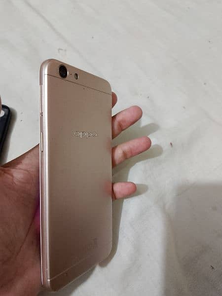 OPPO A57 (3- 32) 2