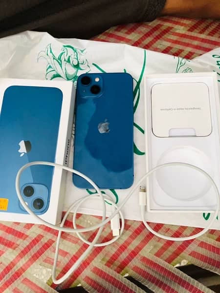 iPhone 13 128gb Non PTA 4