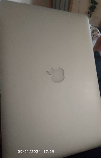 MacBook Pro 2015, Retina Display, 15 inch 1