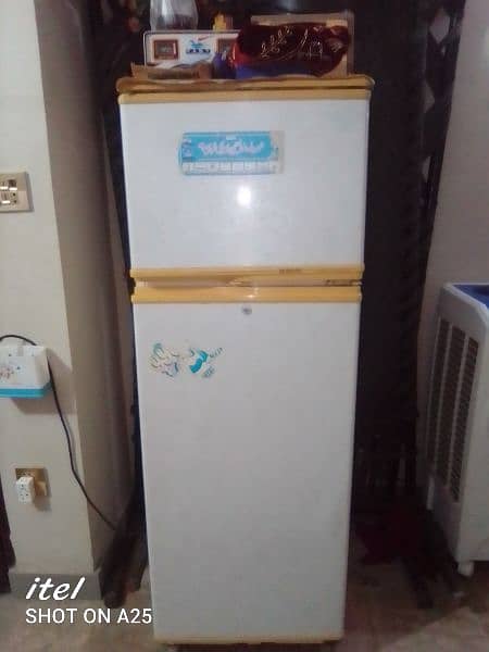 waves fridge full colling 180. watt ki hai kam units use hoty hai 4