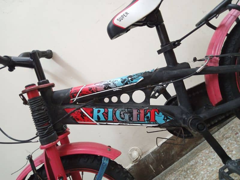 16 INCH IMPORTED CYCLE FOR 2 TO 8 YEARS KIDS URGENT SALE 03265153155 9