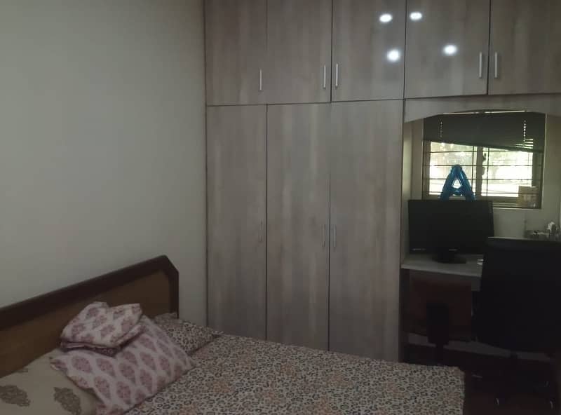 1 Kanal House Use Available For Sale 9