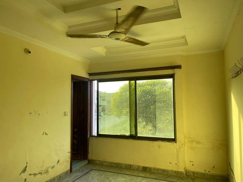 2 Bedroom Flat for Rent In F-15 Islamabad 3