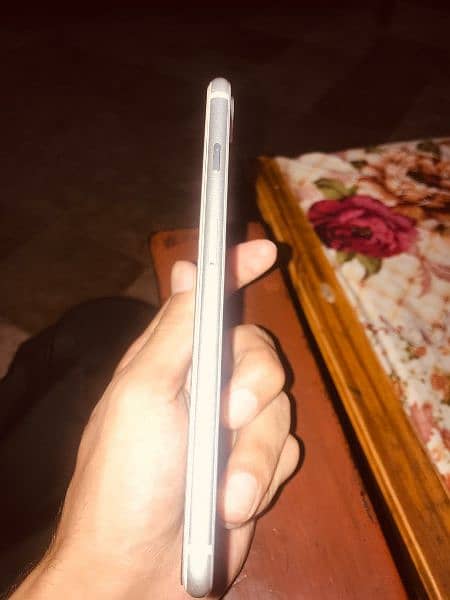 iPhone 8plus 64gb 5