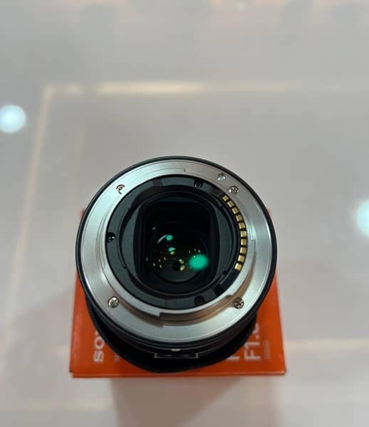 Sony 35 F1.8, mint condition, Sony FE 35 F 1.8 5