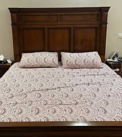 Chinioti Solid Sheesham Bed