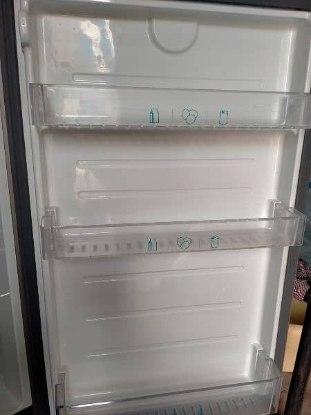 Haier Medium Fridge 5