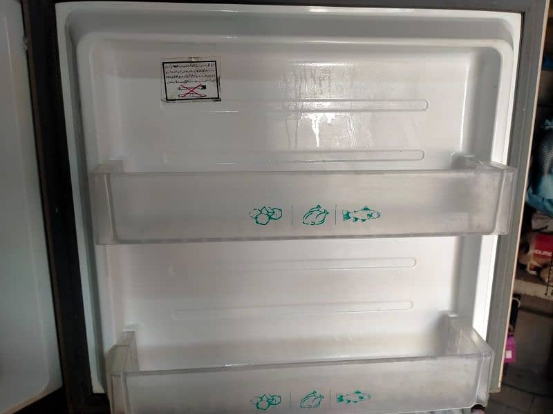 Haier Medium Fridge 6