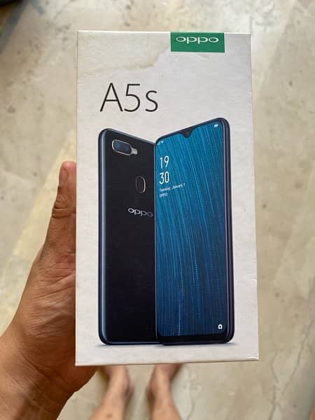 oppo a5s 3/32 GB 4